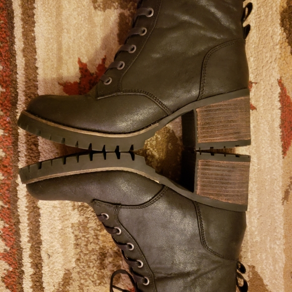 Ankle boots - Picture 10 of 15